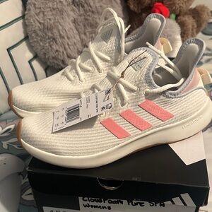 NWT Women’s Adidas Cloudfoam Pure SPW